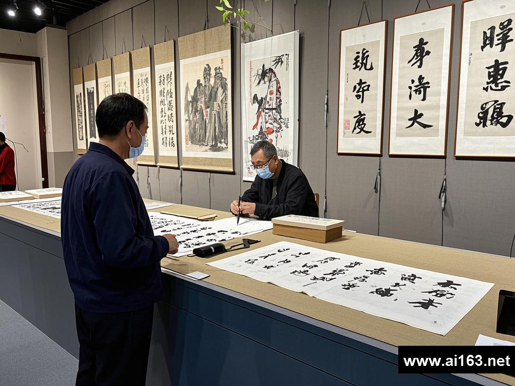 《文化展示中的别样故事》